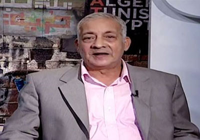 الكاتب الساخر جلال عامر